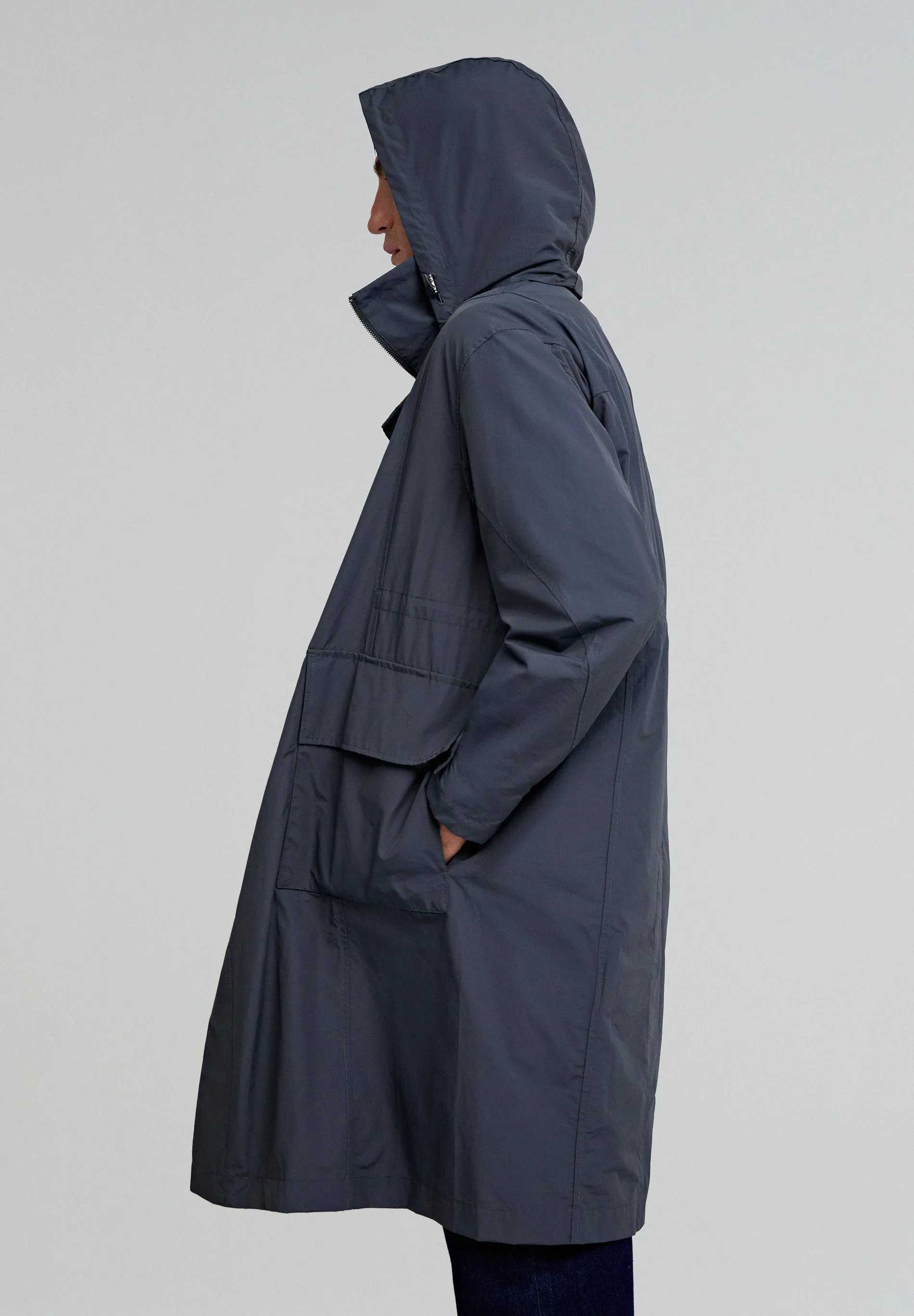 LIGHTWEIGHT LONG PARKA