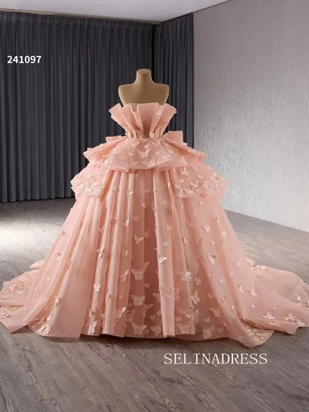 Luxury Flesh Pink Strapless Ball Gowns Long Formal Dresses With Butterfly Evening Dress 241097