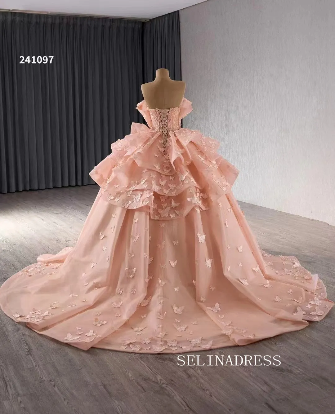 Luxury Flesh Pink Strapless Ball Gowns Long Formal Dresses With Butterfly Evening Dress 241097