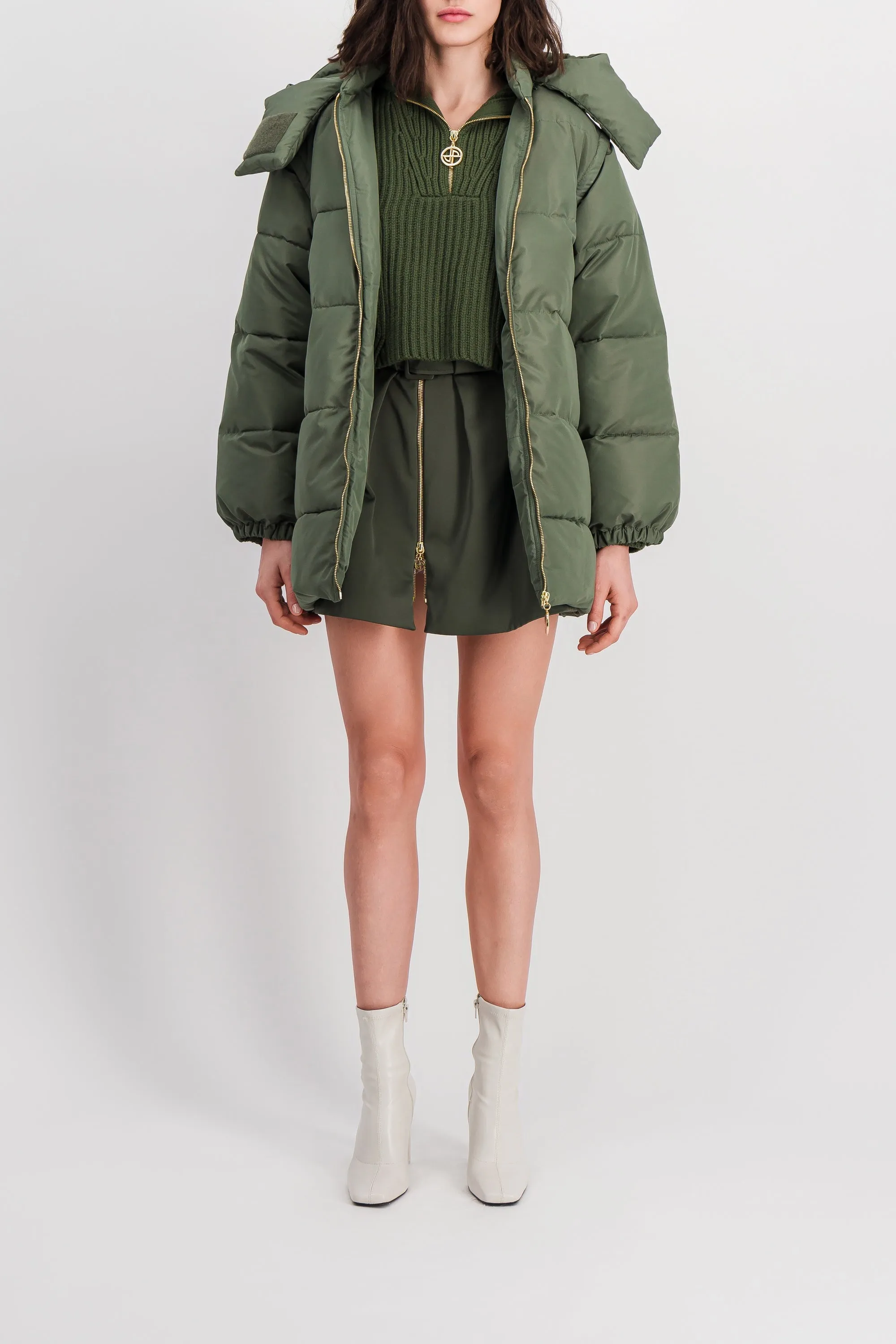 Oversized parka with detachable sleeves