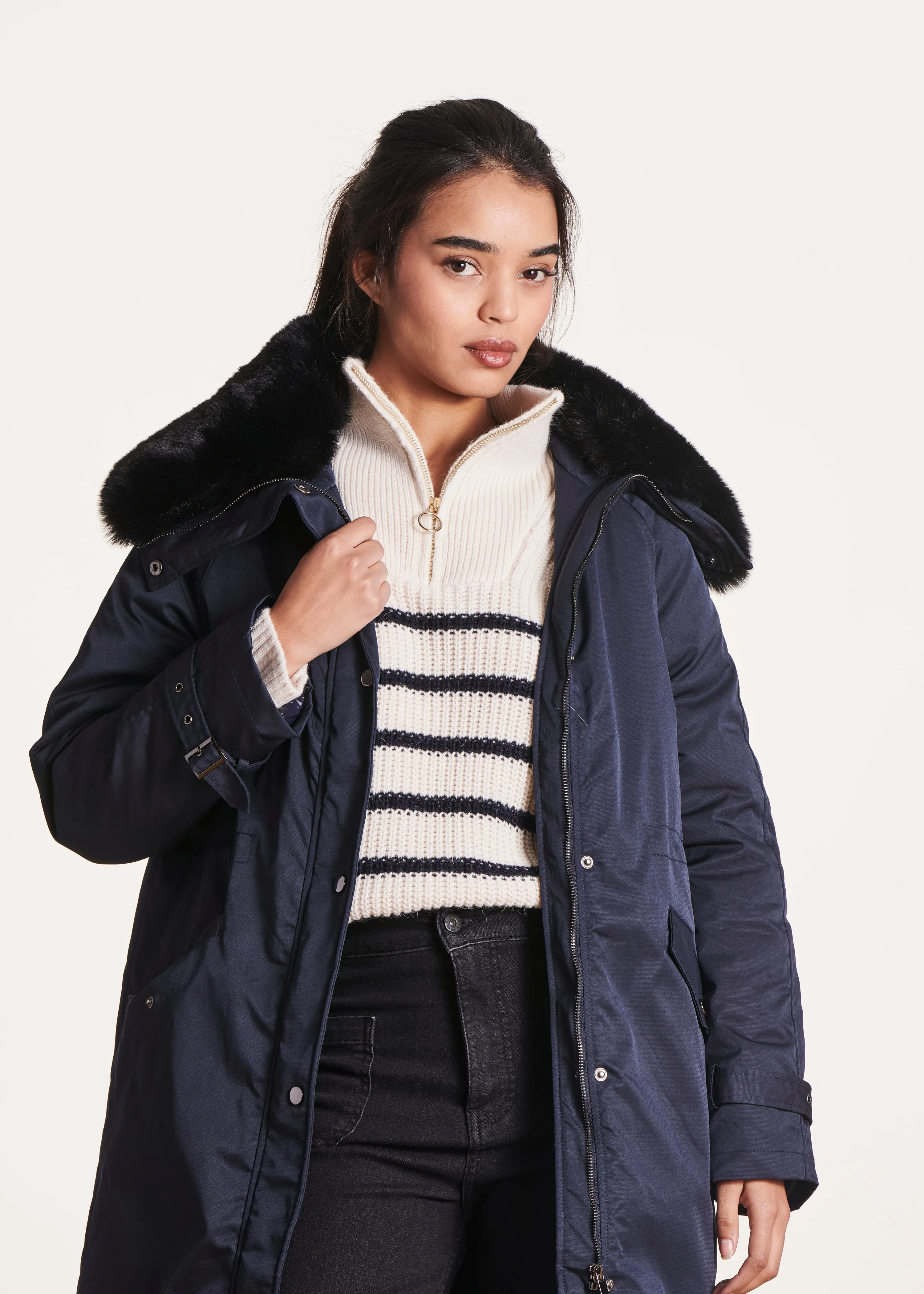 Parka bleu marine mi-longue