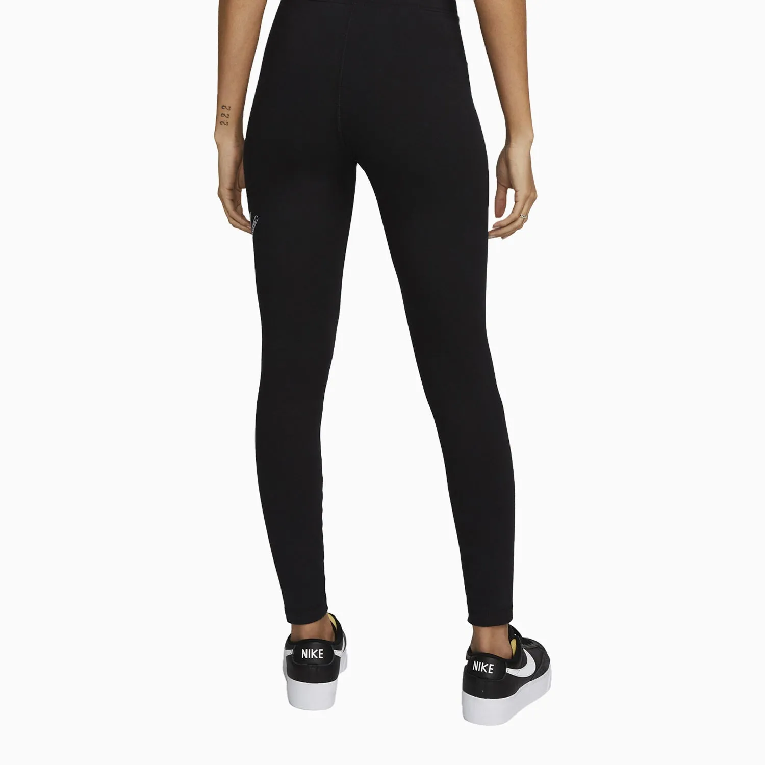 Women's Sportswear Phoenix Swoosh Outfit